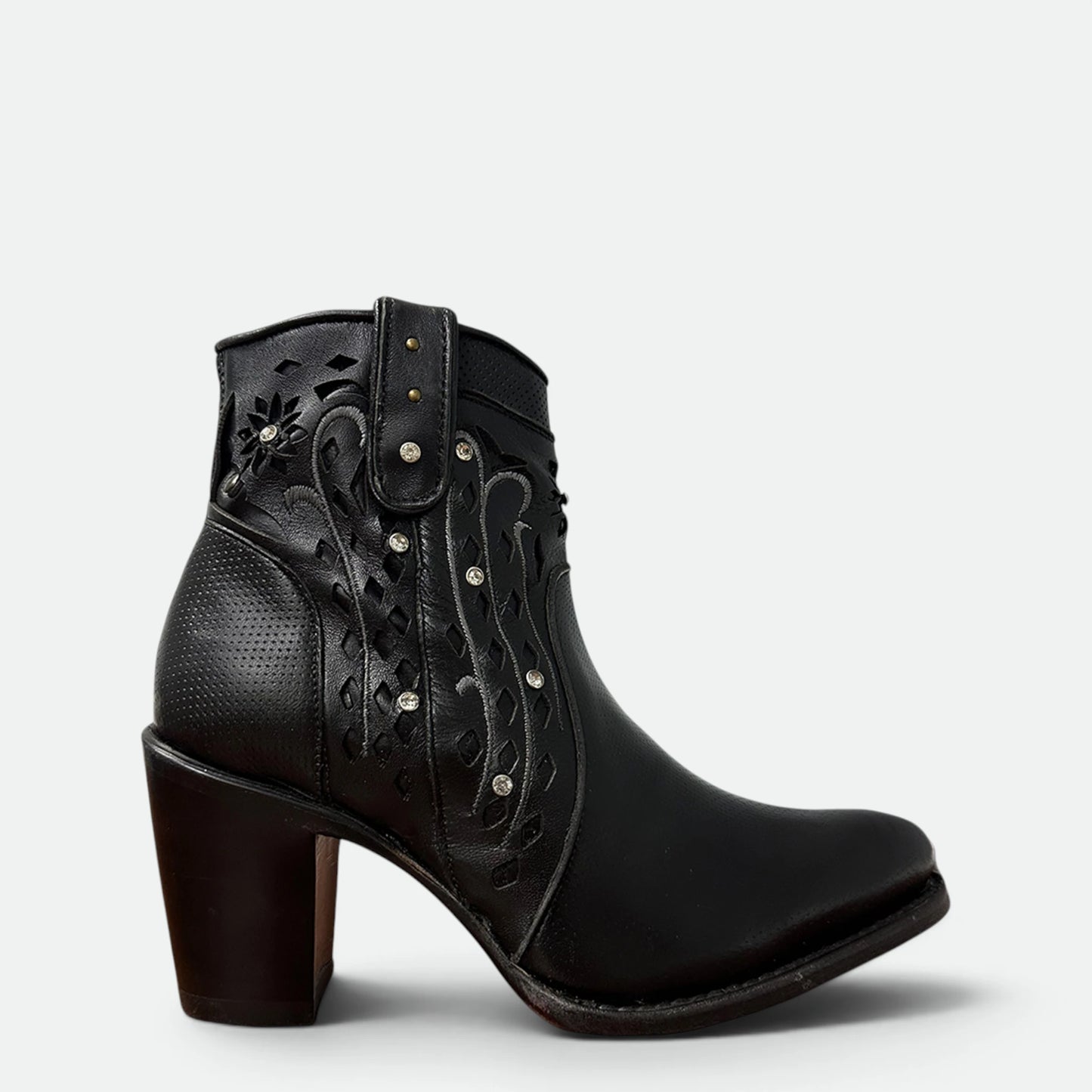 Botin Indomable 81 Para Dama En Piel Genuina De Res Negro
