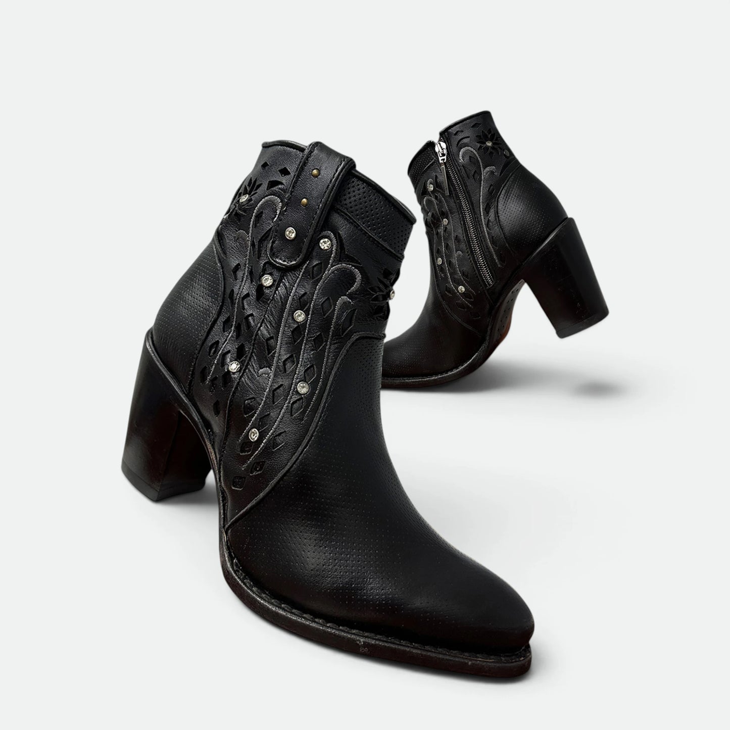 Botin Indomable 81 Para Dama En Piel Genuina De Res Negro